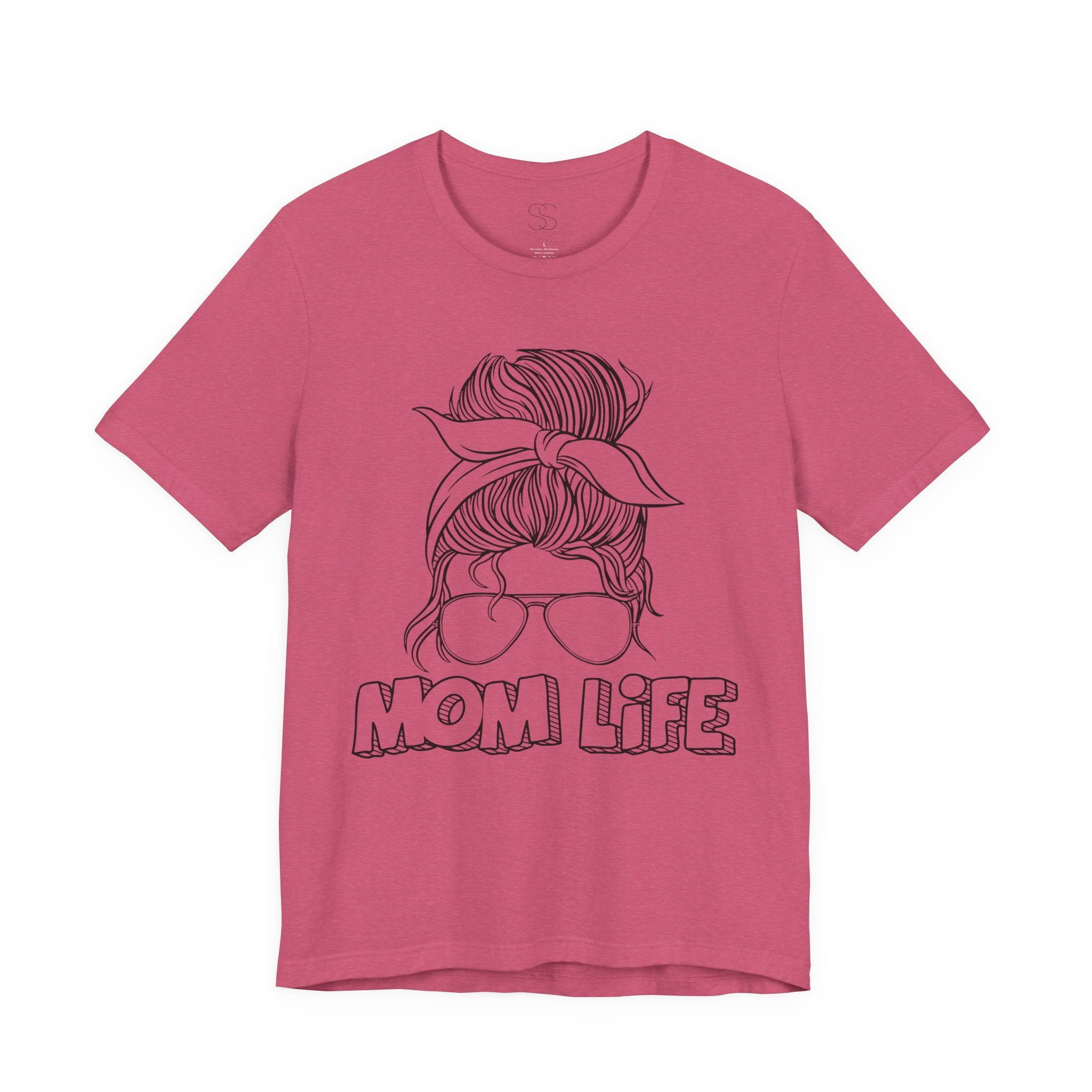 Mom Life Graphic Tee – Casual Motherhood T-Shirt with Messy Bun Design