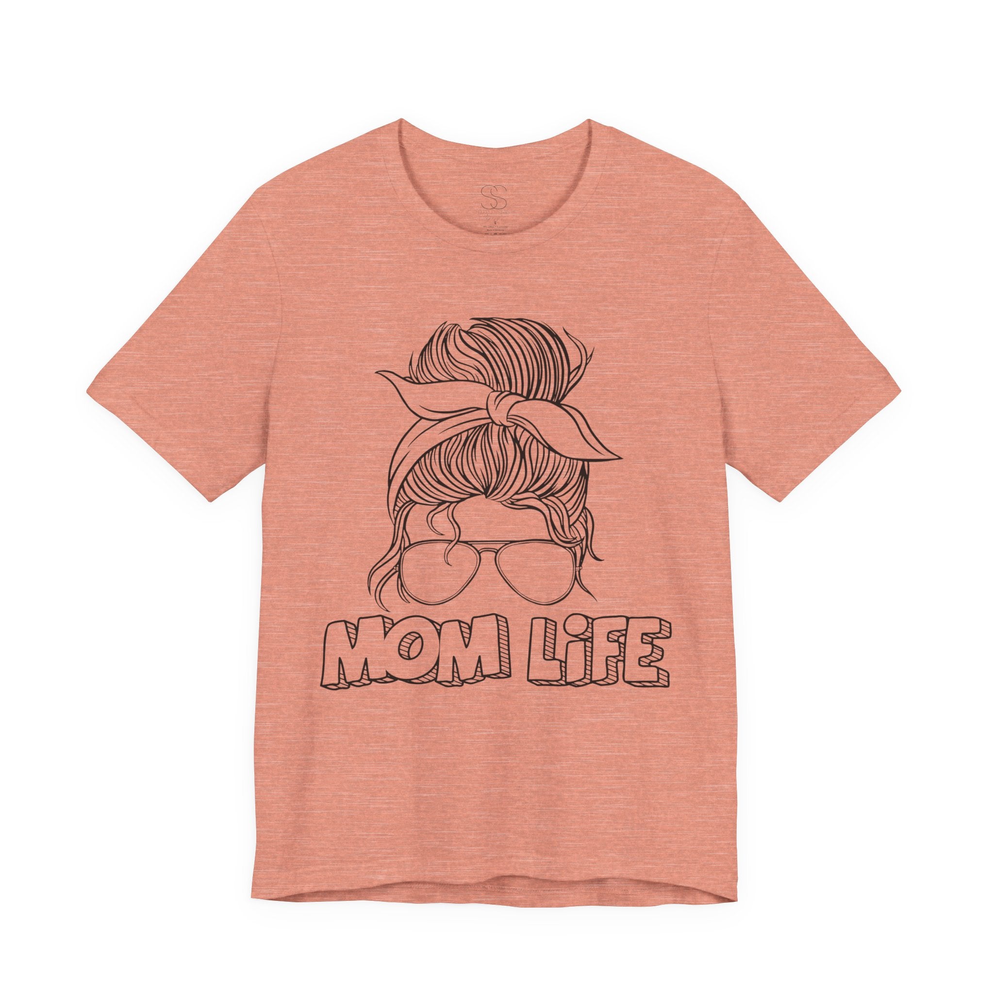 Mom Life Graphic Tee – Casual Motherhood T-Shirt with Messy Bun Design