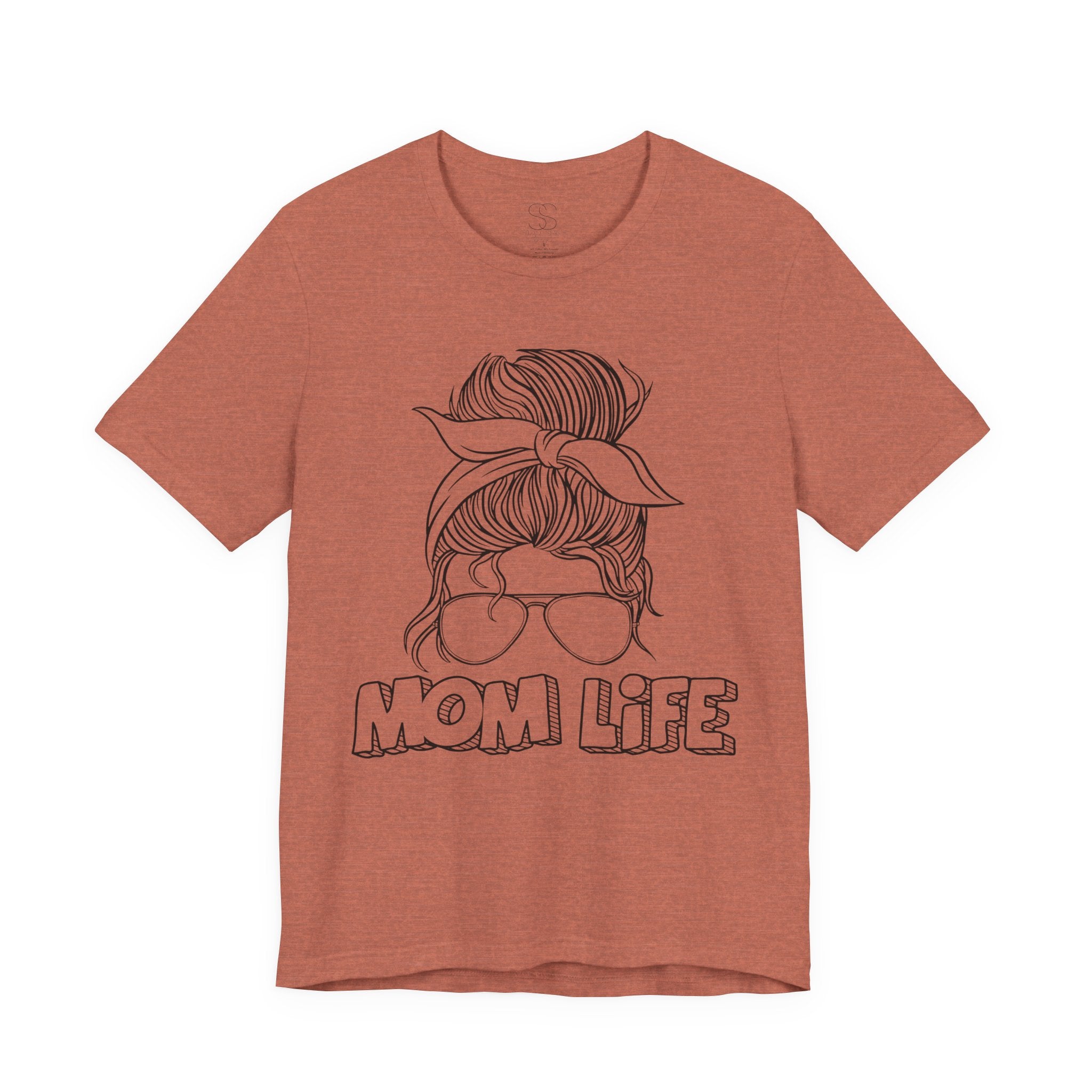 Mom Life Graphic Tee – Casual Motherhood T-Shirt with Messy Bun Design