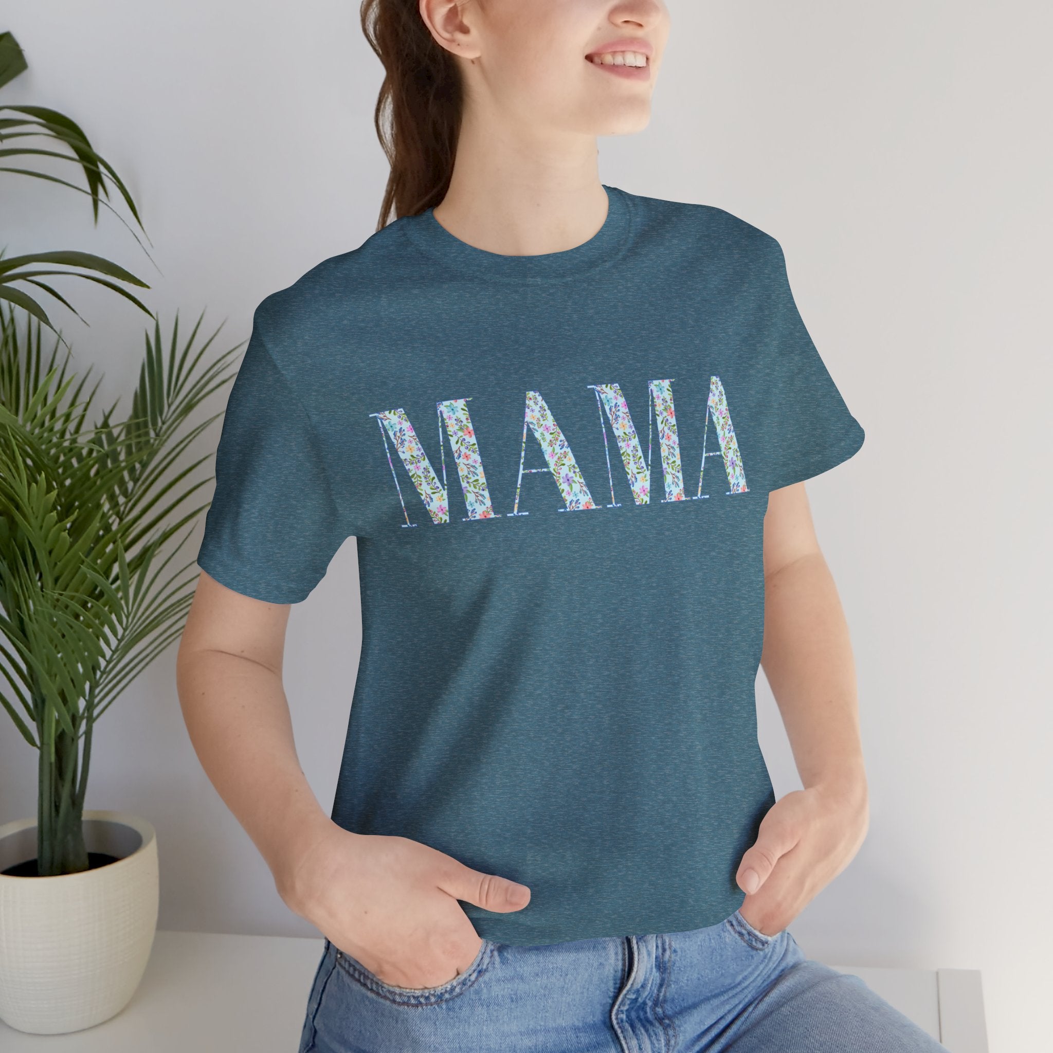 Mama Floral Tee — Mother's Day Casual Graphic T-Shirt