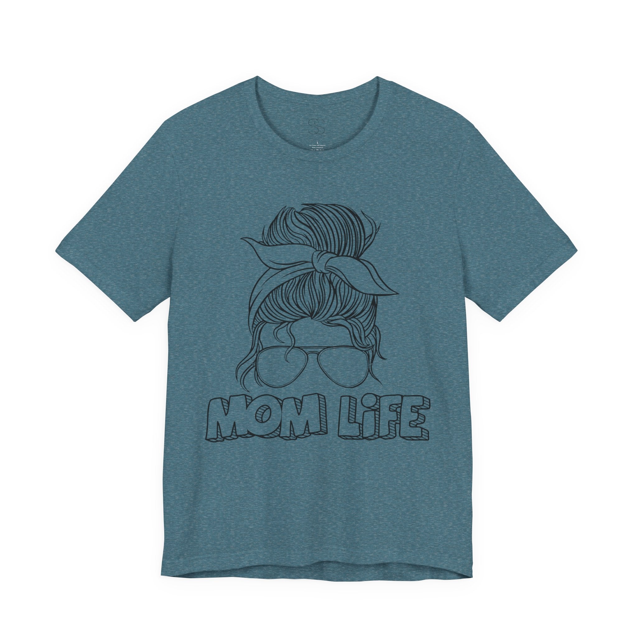 Mom Life Graphic Tee – Casual Motherhood T-Shirt with Messy Bun Design