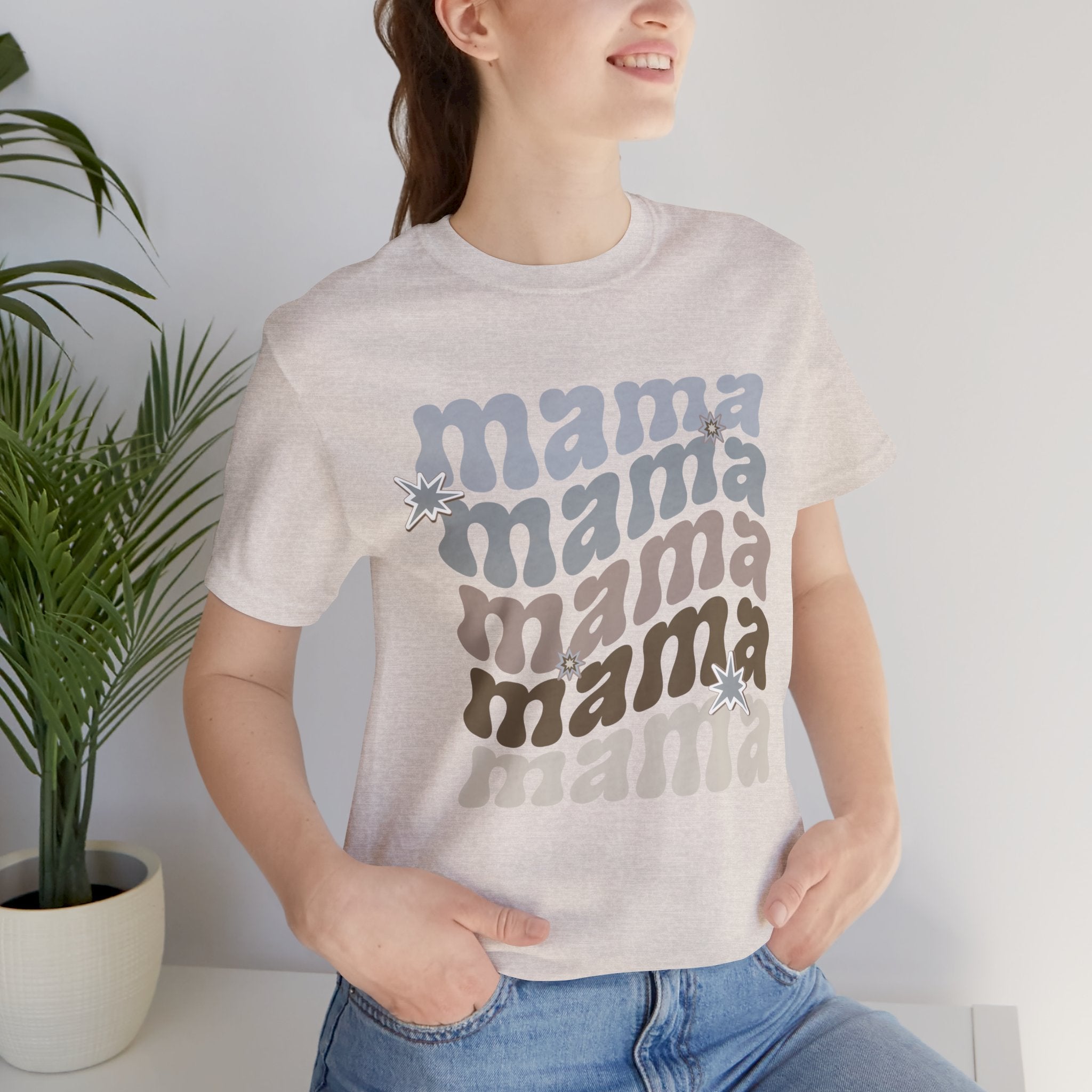Mama Retro Tee — Vintage-Inspired 'Mama' Stacked Graphic T-Shirt