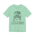Mom Life Graphic Tee – Casual Motherhood T-Shirt with Messy Bun Design