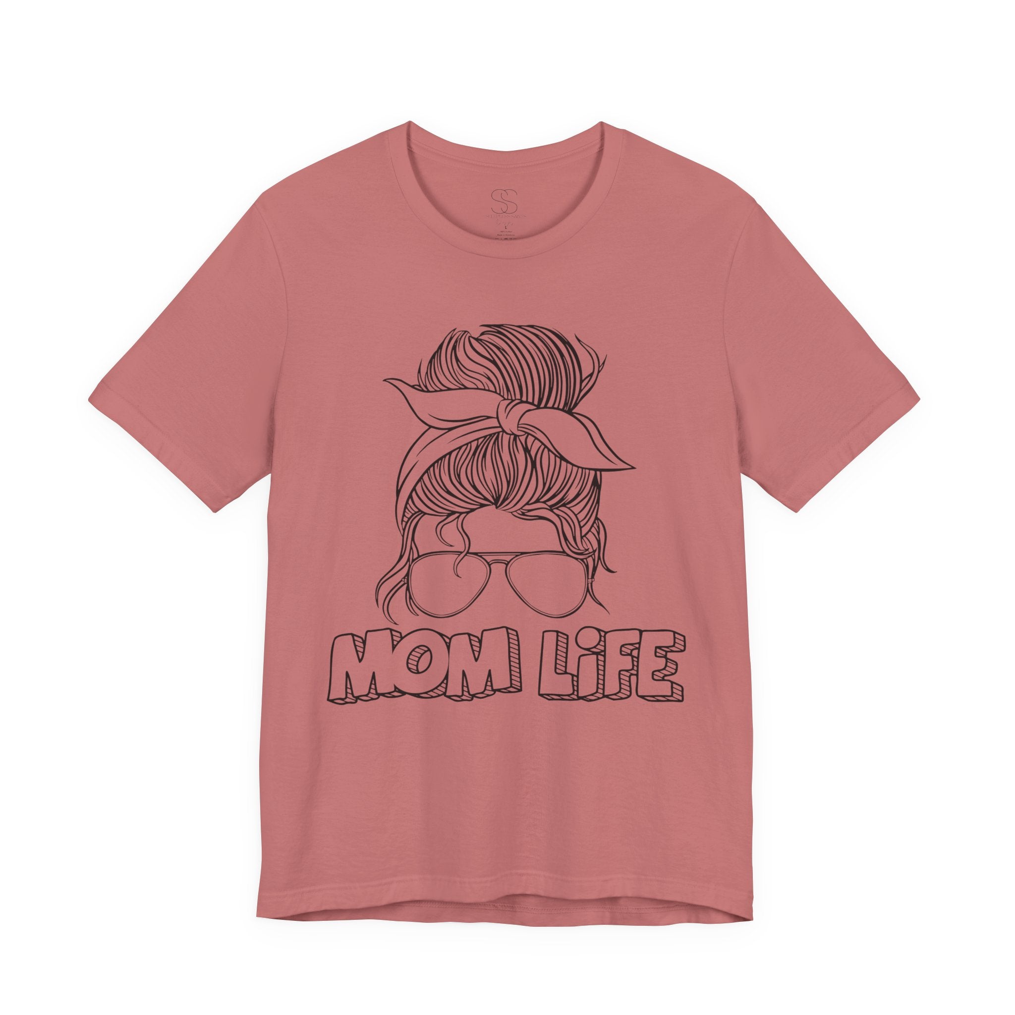 Mom Life Graphic Tee – Casual Motherhood T-Shirt with Messy Bun Design